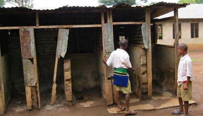 Walimu Wachangia Vyoo na Wanafunzi 500 - Global Publishers