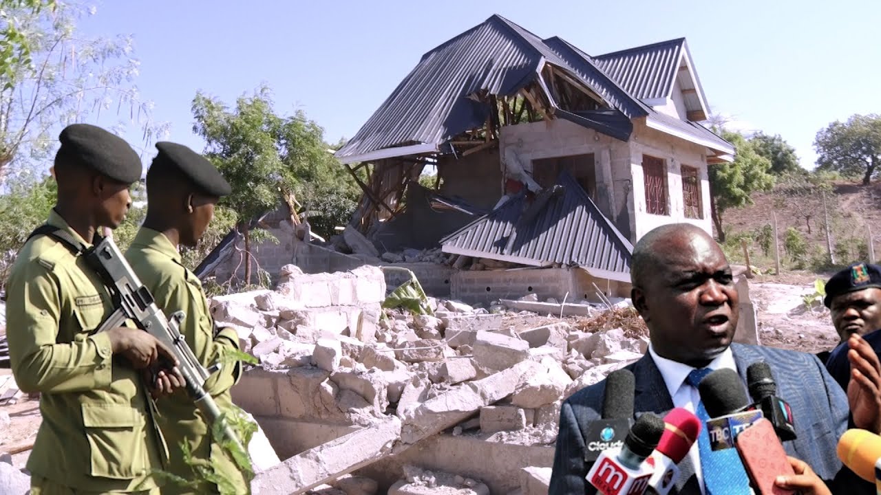 Rc Makala Akutana Na Waliobomolewa Nyumba Zao Dar-Video - Global Publishers