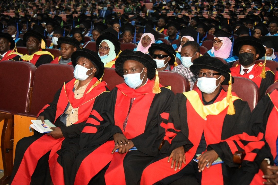 Biteko, Jafo Watunukiwa Ahahada ya Udaktari wa Falsafa - Global Publishers