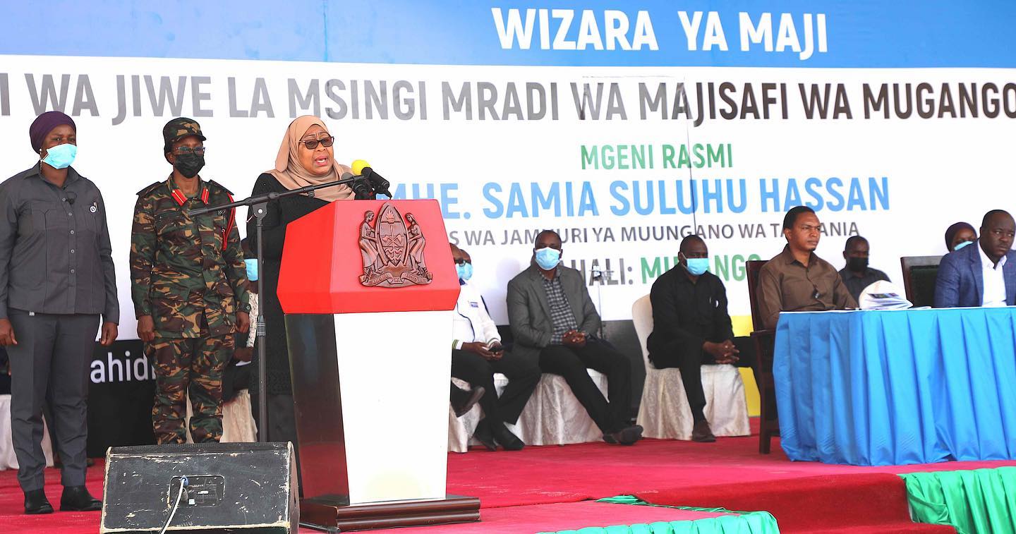 Rais Samia Aweka Jiwe La Msingi – Ujenzi Wa Mradi Wa Maji Mugango, Mara-Video - Global Publishers