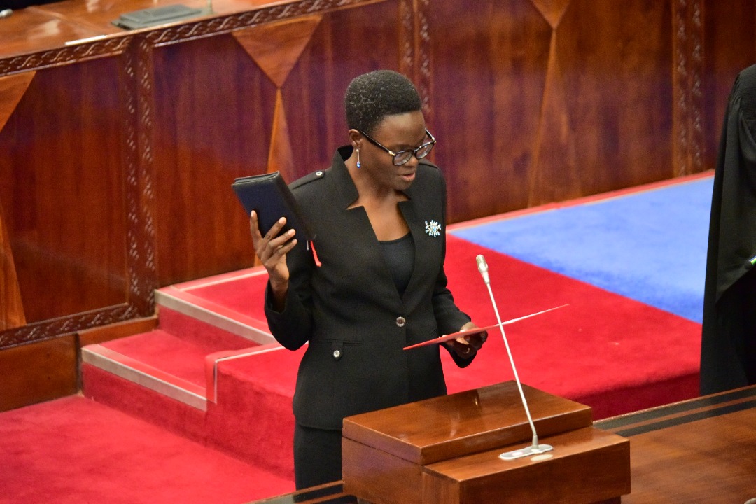 Hawa ndio Maspika Waliowahi Kuliongoza Bunge la Tanzania - Global Publishers