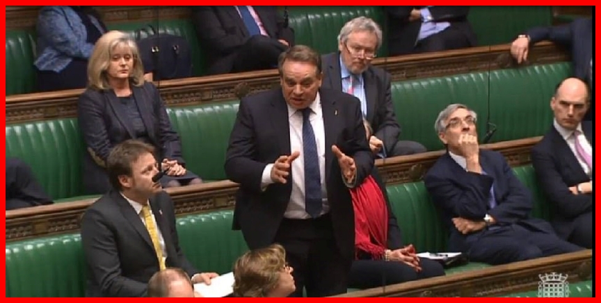 Mbunge Anaswa Akitazama Video za Ngono Bungeni Nchini Uingereza - Global Publishers