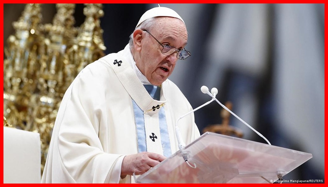 Papa Francis Akabiliwa na Maumivu ya Goti Afuta Ratiba Zake za Kazi Zote Leo