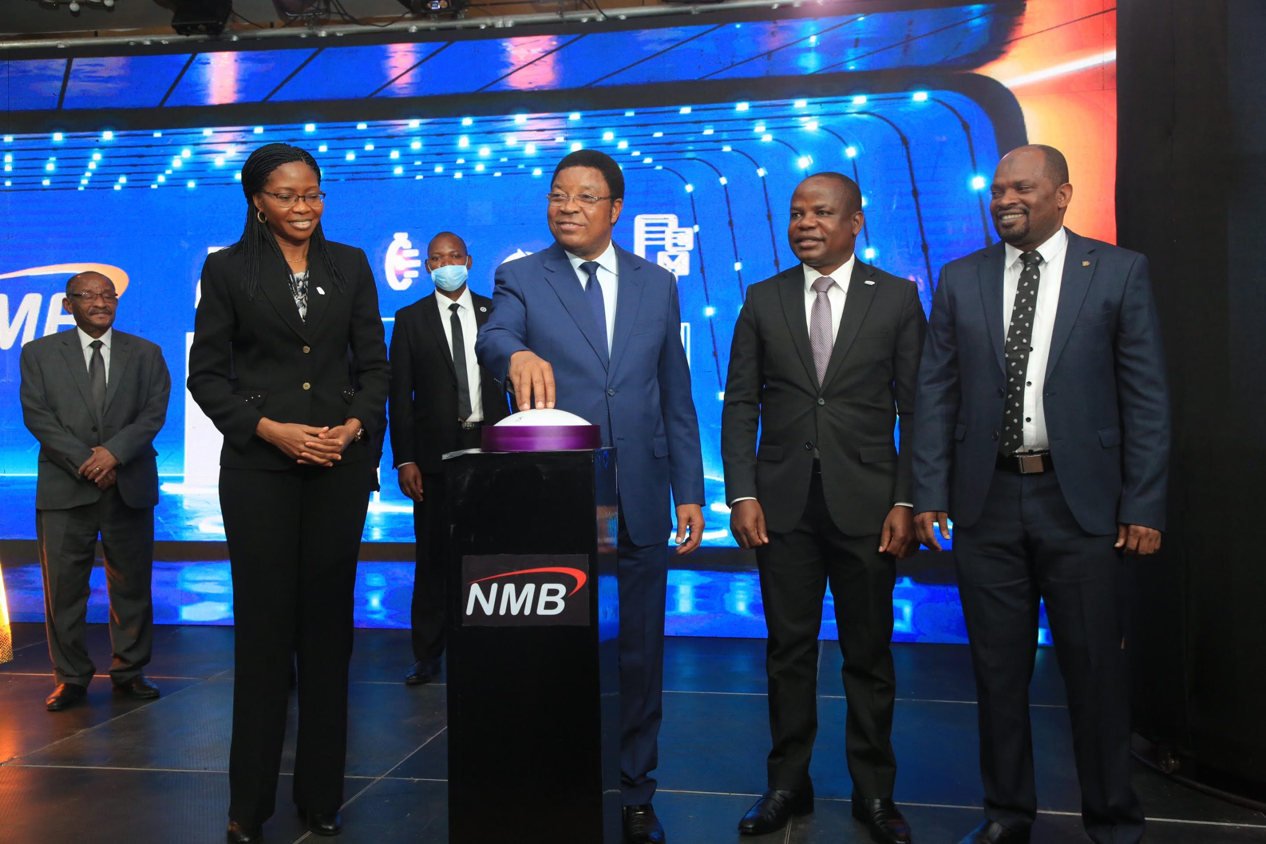 PM Majaliwa Azindua Teleza Kidigitali Ya NMB - Global Publishers