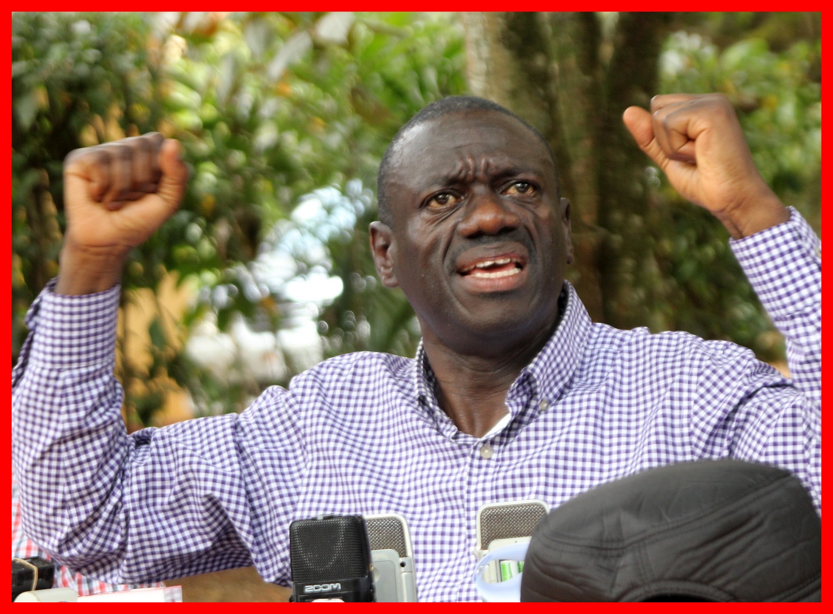Mwanasiasa Mkongwe wa Upinzani Nchini Uganda Kizza Besigye Akamatwa - Global Publishers