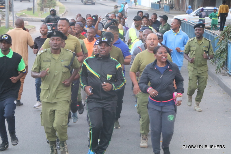 Polisi Kariakoo Wapiga Bonge Jogging na Wananchi Wakihamasisha Uzalendo - Global Publishers