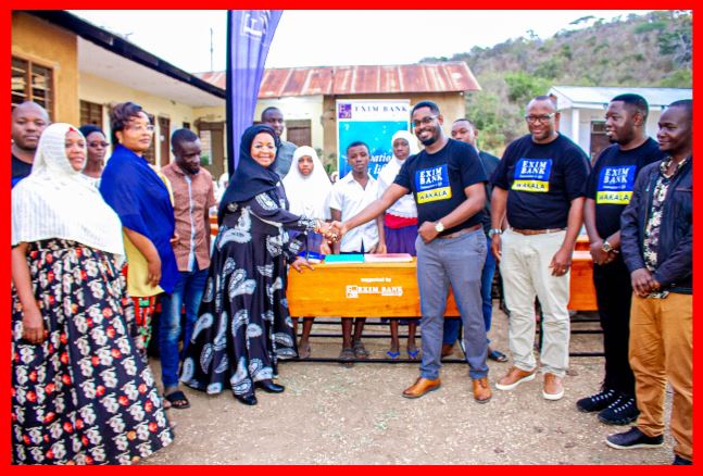 Exim Yaweka Kambi Lindi, Mtwara; Yamwaga Madawati - Global Publishers