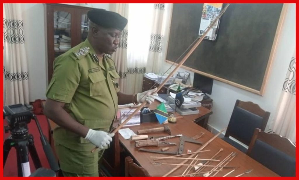 Askali Polisi Achomwa Mshale na Mtu Mmoja Aliyegoma Kuhesabiwa Sensa ...