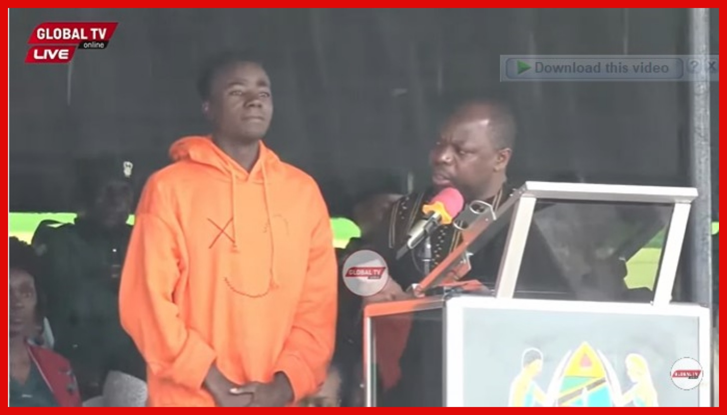 Kijana Aliyeokoa Abiria wa Ajali ya Ndege ya Precision Air Apewa Zawadi - Global Publishers
