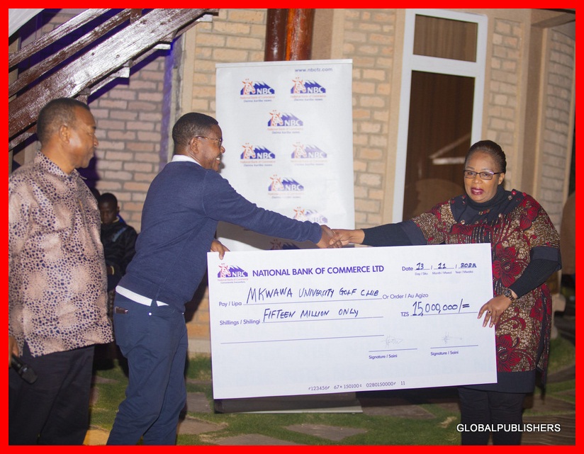 Benki ya NBC Yachangia Milioni 15 Ujenzi wa Uwanja wa Golf Iringa, RC Awapongeza - Global Publishers