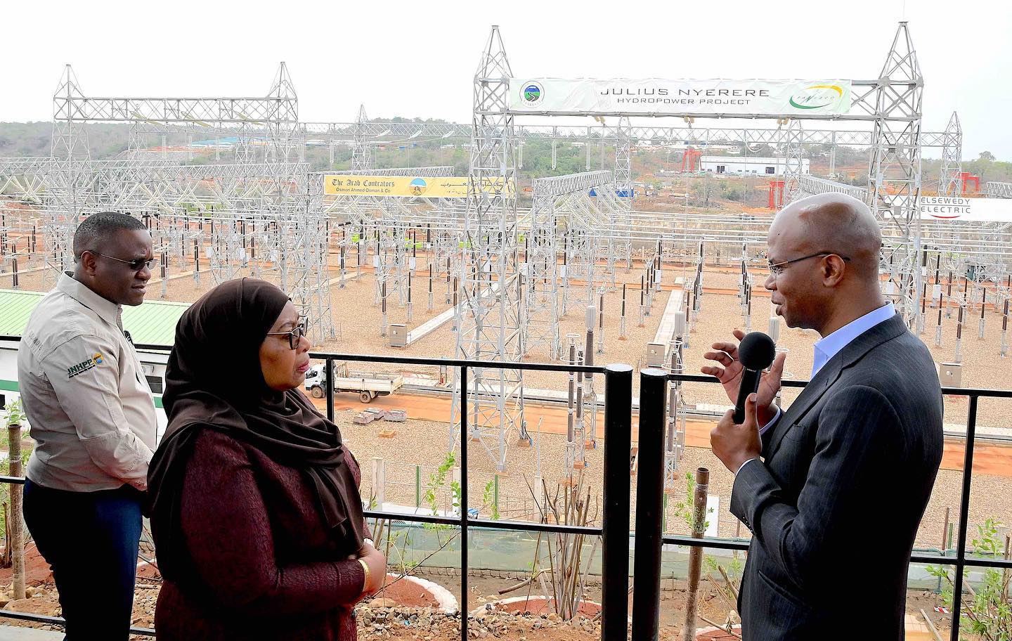 Rais Samia Ashuhudia Tukio La Kujaza Maji Kwenye Bwawa La Julius Nyerere – Video - Global Publishers