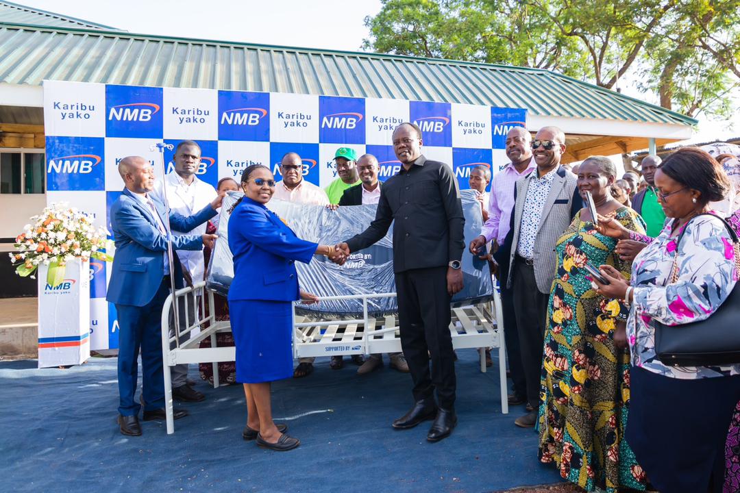 Juhudi za Serikali Zazidi Kuungwa Mkono, Nmb Yatoa Msaada Vifaa Tiba Wilaya ya Arusha - Global Publishers