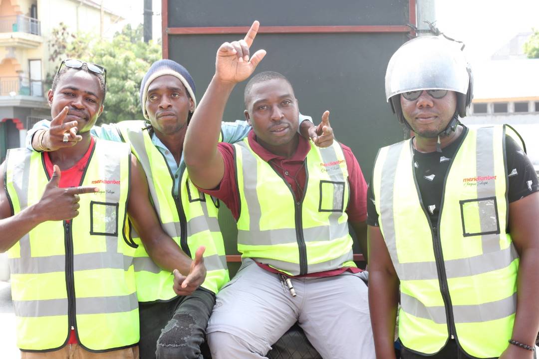 Meridianbet Yagawa Nguo Kwa Bodaboda Jiji la Dar Es Salaam - Global Publishers
