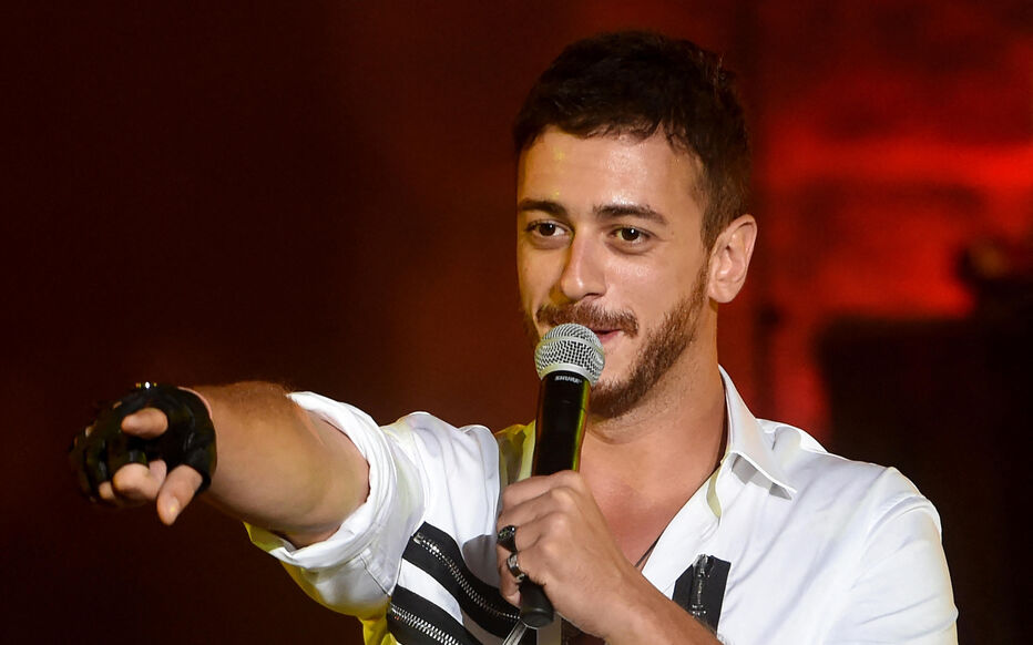 Mwanamuziki Maarufu Morocco Akabiliwa na Kesi ya Ubakaji Nchini Ufaransa - Global Publishers