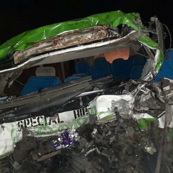 Costa Iliyobeba Mwili wa Marehemu Yaua Watu 17 na Kujeruhi 12 - Global Publishers