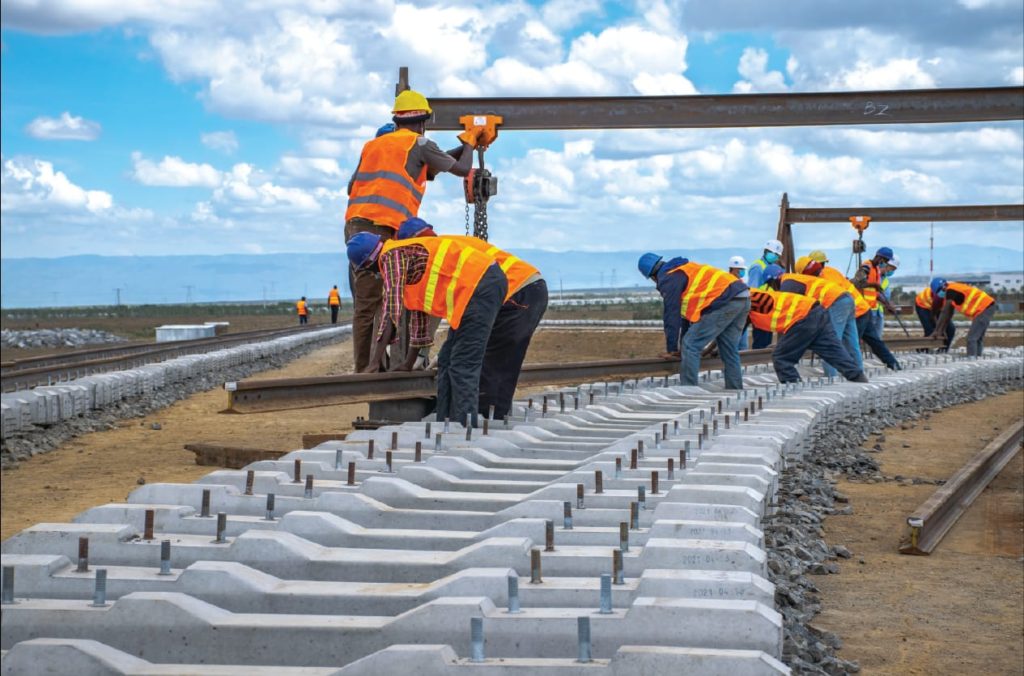 Ujenzi wa Reli ya Kisasa (SGR) Umesababisha Hasara ya Trilioni 1.7 Kwa Taifa - Global Publishers