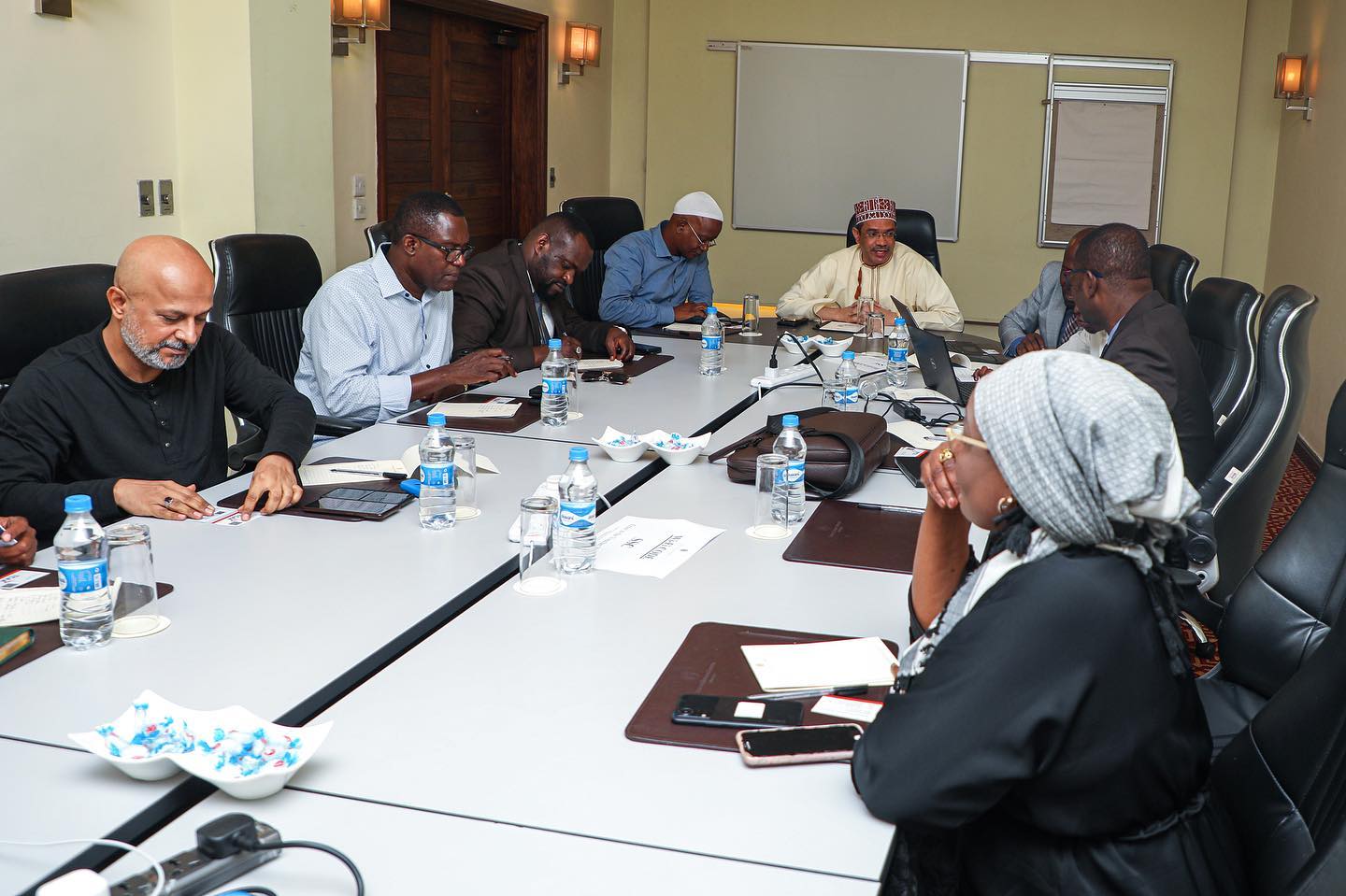 Vigogo Simba wamfungia kazi Nabi Waandaa Bonasi ya Sh 300Mil kwa Wachezaji - Global Publishers