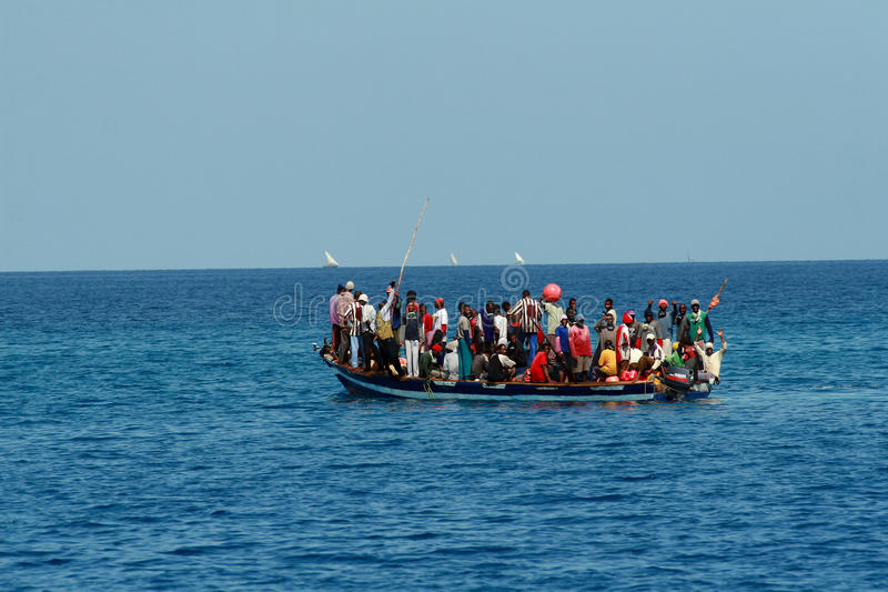 Mtoto afariki na watu 23 hawajulikani walipo baada ya kiboko kugonga mtumbwi Malawi - Global Publishers