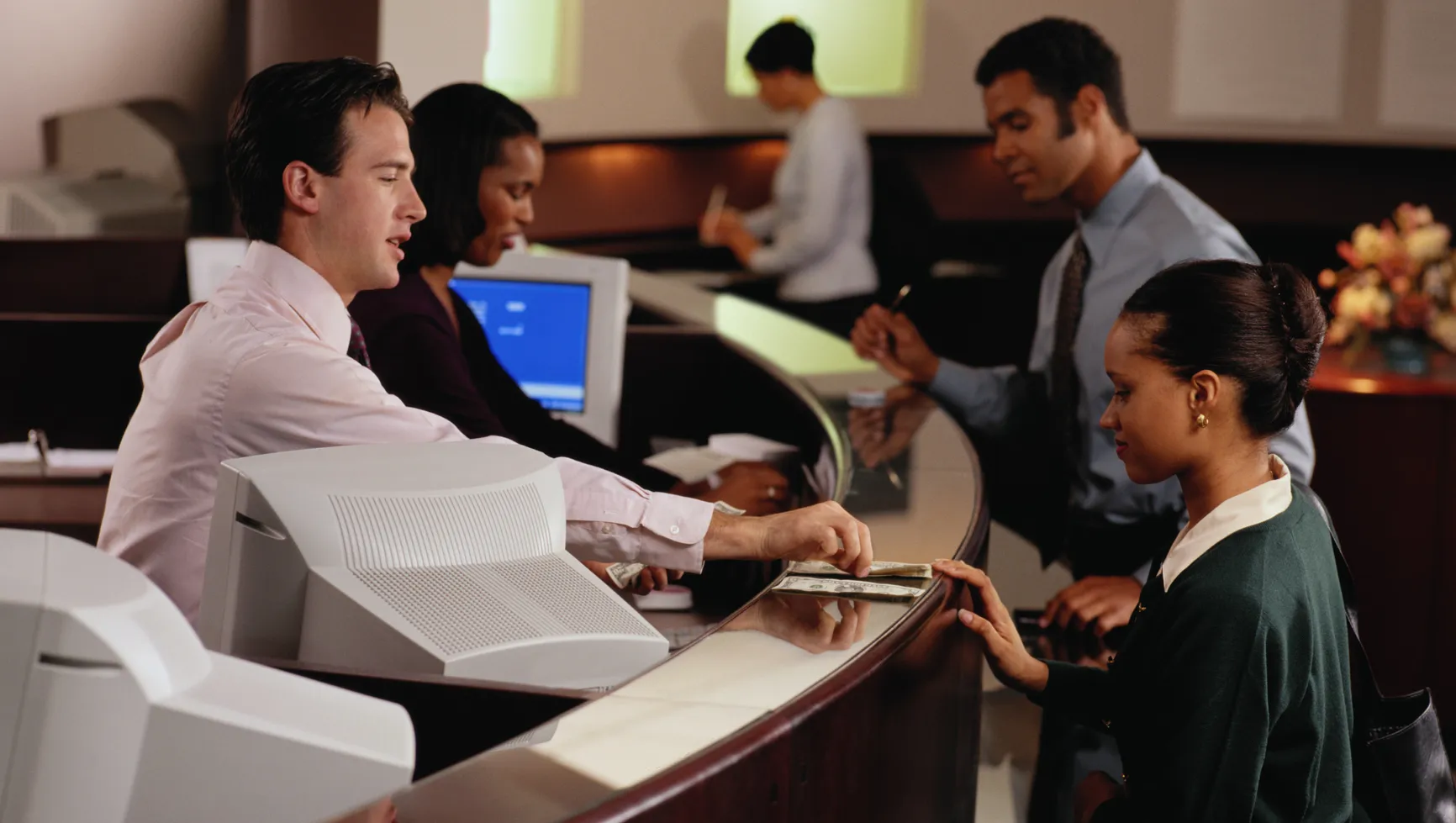Nafasi Saba(7) za Kazi(Bank Tellers) kutoka Job Junction Tanzania - Global Publishers