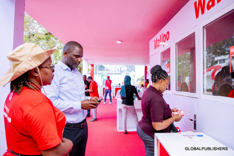 Wateja Kurudishiwa Mpaka 10% Wakilipa Kwa Simu Bidhaa Mbalimbali Banda La Vodacom Sabasaba Dar - Global Publishers