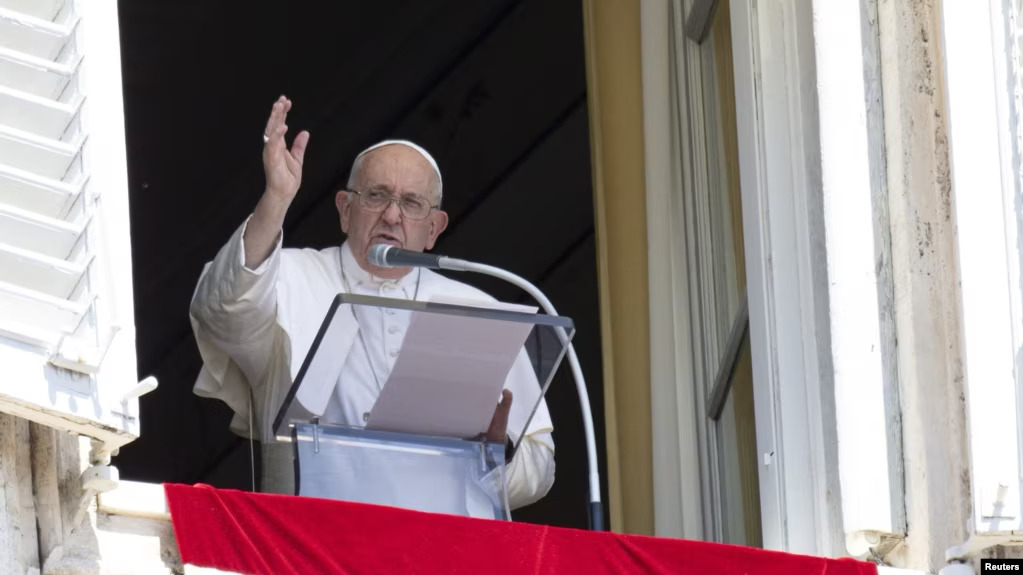 Papa Francis aelezea kusikitishwa na idadi kubwa ya wahamiaji wanaofia kwenye bahari ya Mediterranean - Global Publishers
