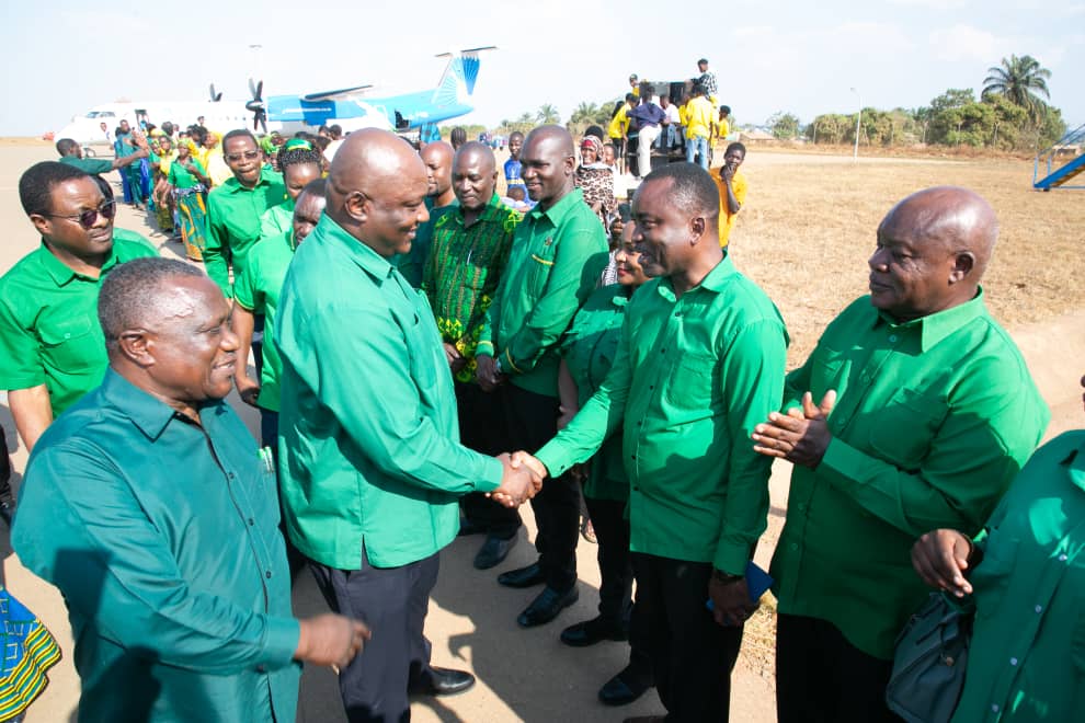 Katibu Mkuu CCM Awashangaa Katavi Kuendekeza Kamchape - Global Publishers