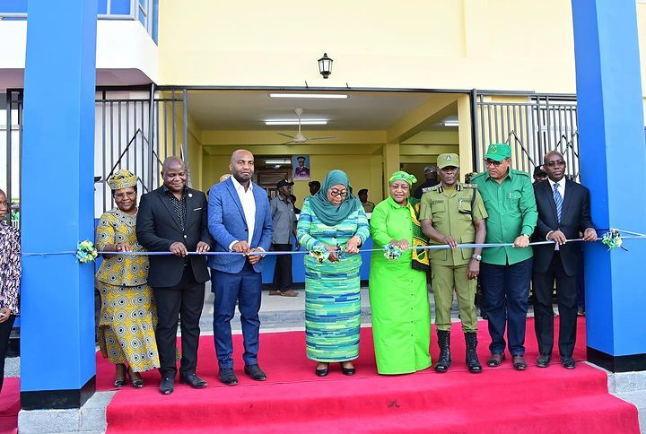 Rais Samia Azindua Rasmi kituo cha Polisi wilaya ya Ikungi mkoani Singida – Video - Global Publishers