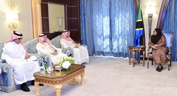Rais Samia Afanya mazungumzo na Mkurugenzi Mtendaji Mkuu wa Mfuko wa Maendeleo wa Saudi -Picha - Global Publishers