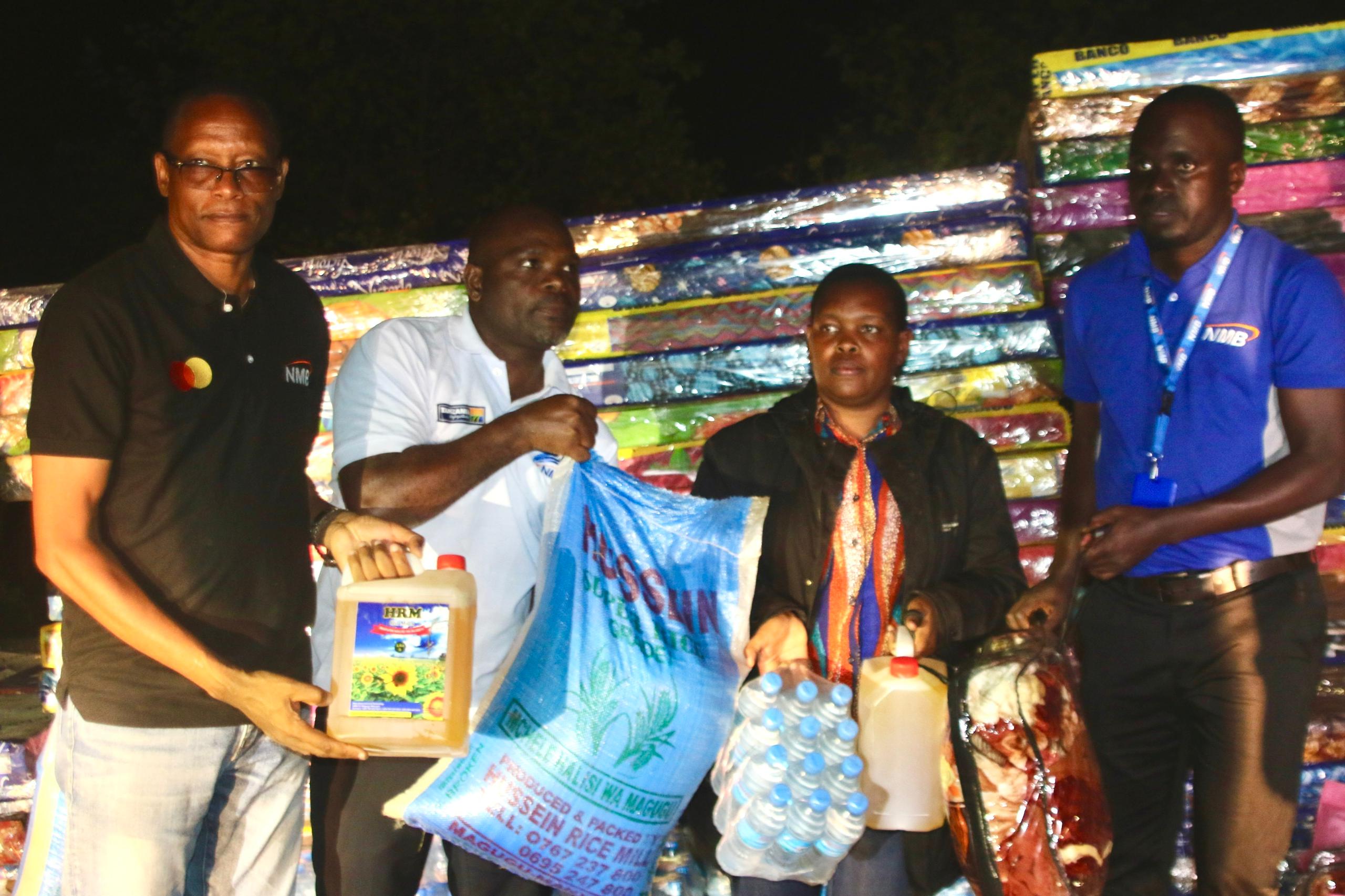 Benki ya NMB Yasaidia Wahanga wa Mafuriko Hanang - Global Publishers