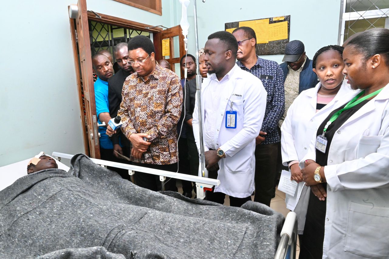 Majaliwa Awatembelea Majeruhi wa Maafa ya Maporomoko ya Tope Hanang - Global Publishers