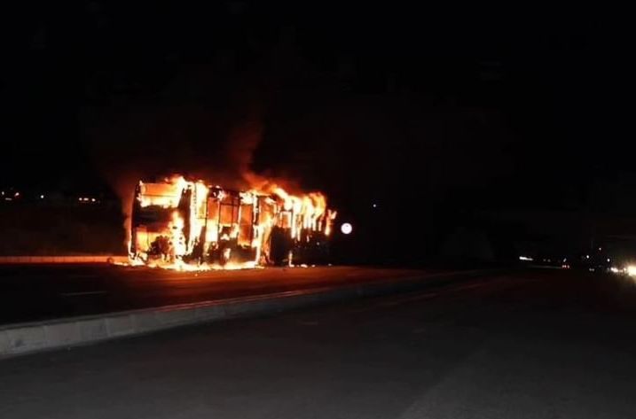 Basi La Mwendokasi Lateketea Kwa Moto eneo la Kibamba Chama, Dar  (Picha +Video) - Global Publishers