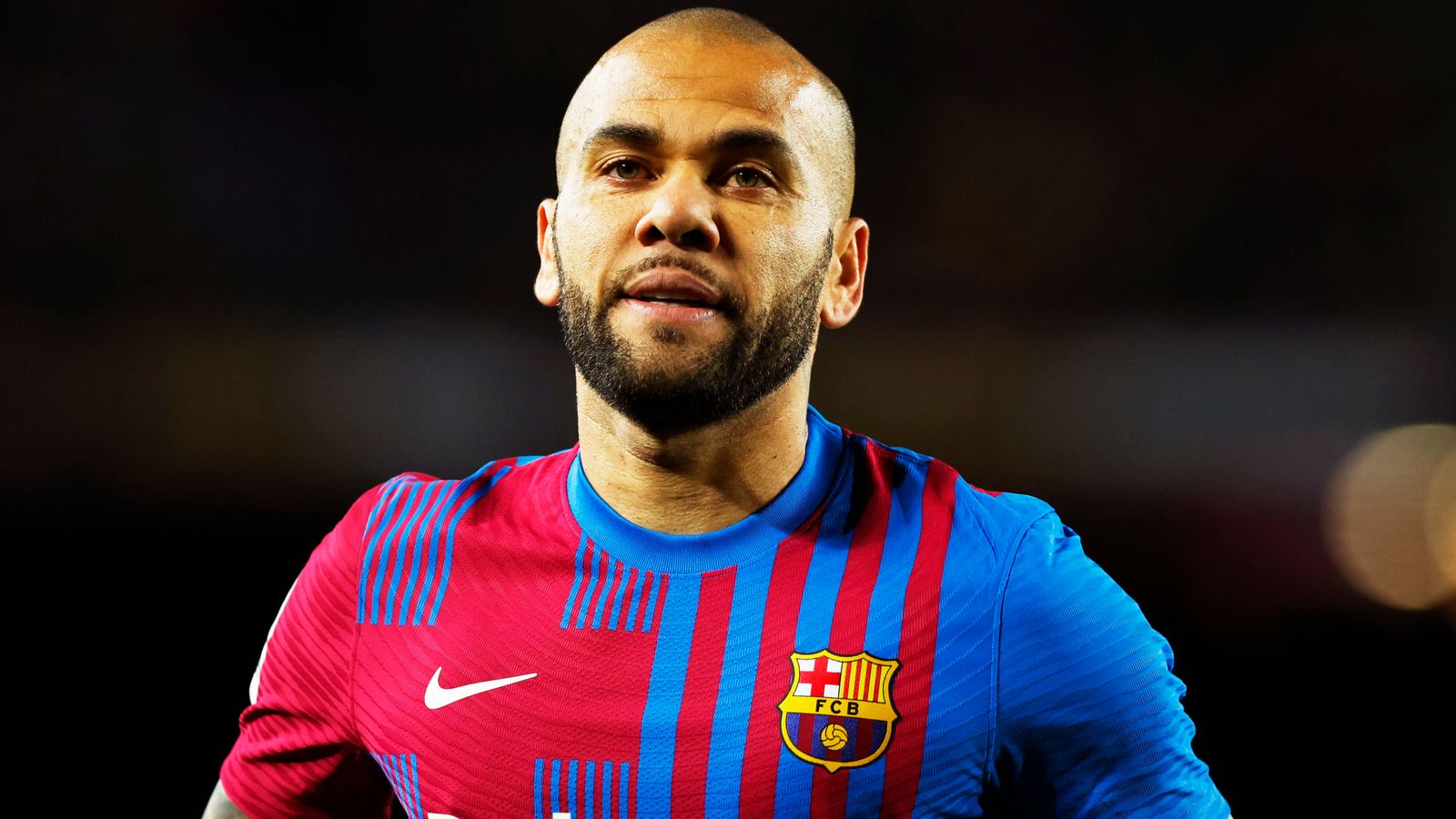 Dani Alves Ahukumiwa kifungo cha miaka Minne na miezi 6 Jela - Global Publishers