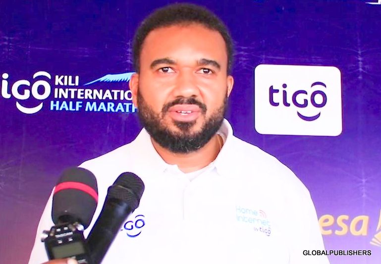 Wakazi Wa Mji Wa Moshi Kuinjoi Wifi Ya Tigo Bure Kipindi Cha Mbio Za Tigo Kili International Half Marathon - Global Publishers