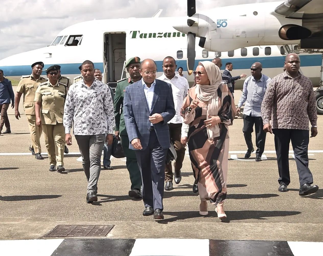 Rais Hussein Ali Mwinyi Aondoka Zanzibar Kushiriki Mashindano ya Tajweed ukumbi wa JNICC, Dar - Global Publishers