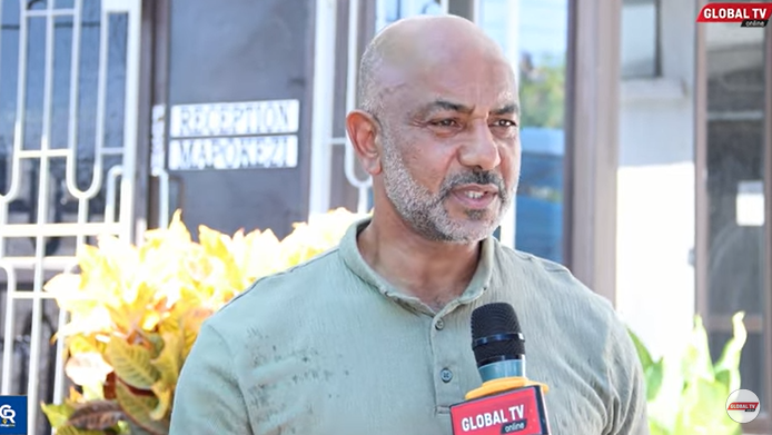 Twalib Mchezaji Wa Zamani Wa Simba Agawa Misaada Kwa Yatima Kuelekea Mfungo Mtukufu Wa Ramadhani – Video - Global Publishers