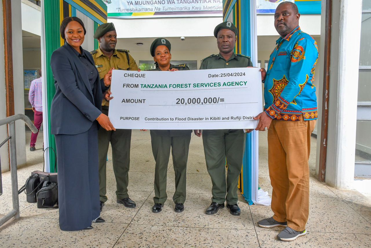 TFS Yakabidhi  Milioni 20 Kwa Ajili ya Kusaidia wananchi wa Rufiji na Kibiti - Global Publishers