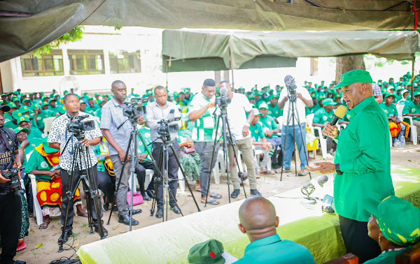 Abdulrahman Kinana Akitarajiwa Kuanza Ziara, Mapya Yaibuka - Global Publishers