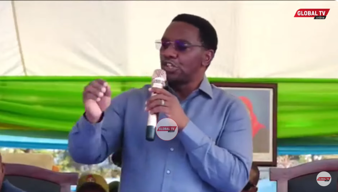 Makonda Awakusanya Mabosi Wa Kila Idara Na Kumuuliza Mkurugenzi – ”Kati Ya Hawa Nani Haumtaki?”- Video - Global Publishers