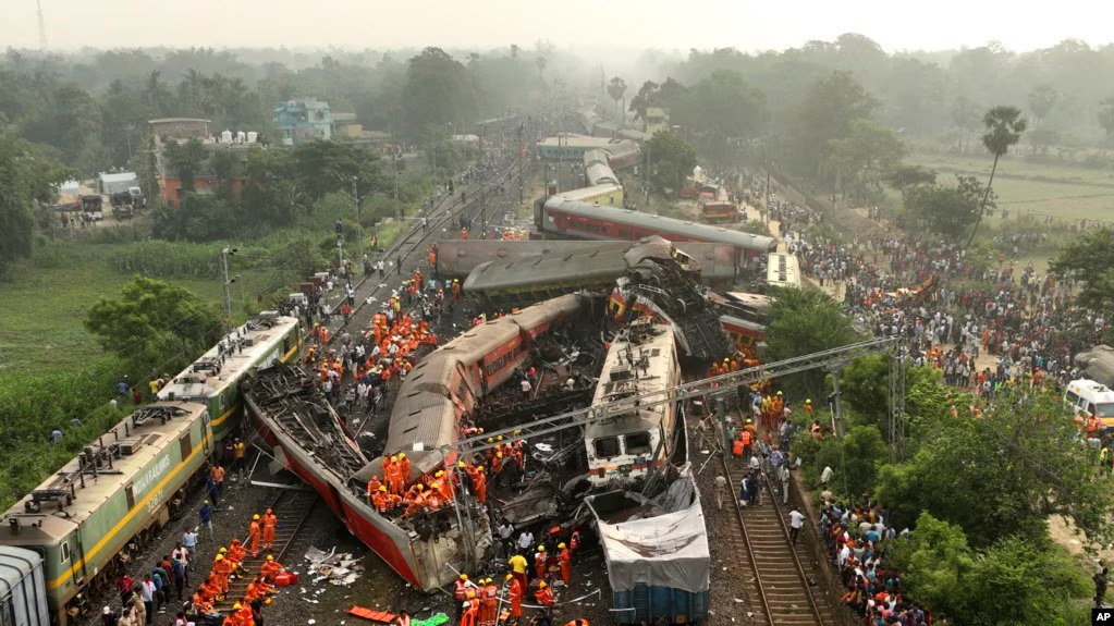Watu wanane wafariki kwenye ajali ya treni ya India - Global Publishers