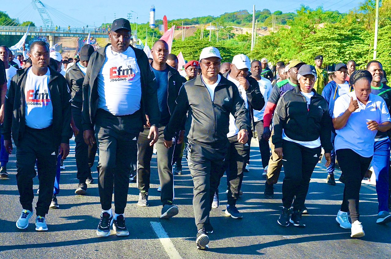 Waziri Mkuu Aagiza RC, DC Kufanya Mapitio Ya Vikundi Vya Jogging - Global Publishers