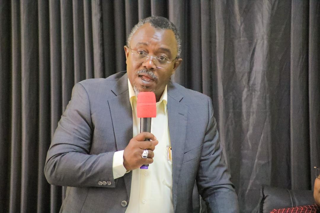 RC Malima Amuagiza Mkurugenzi Gairo Kununua Kununua Vishkwambi Kwa Ajili ya Madiwani - Global Publishers