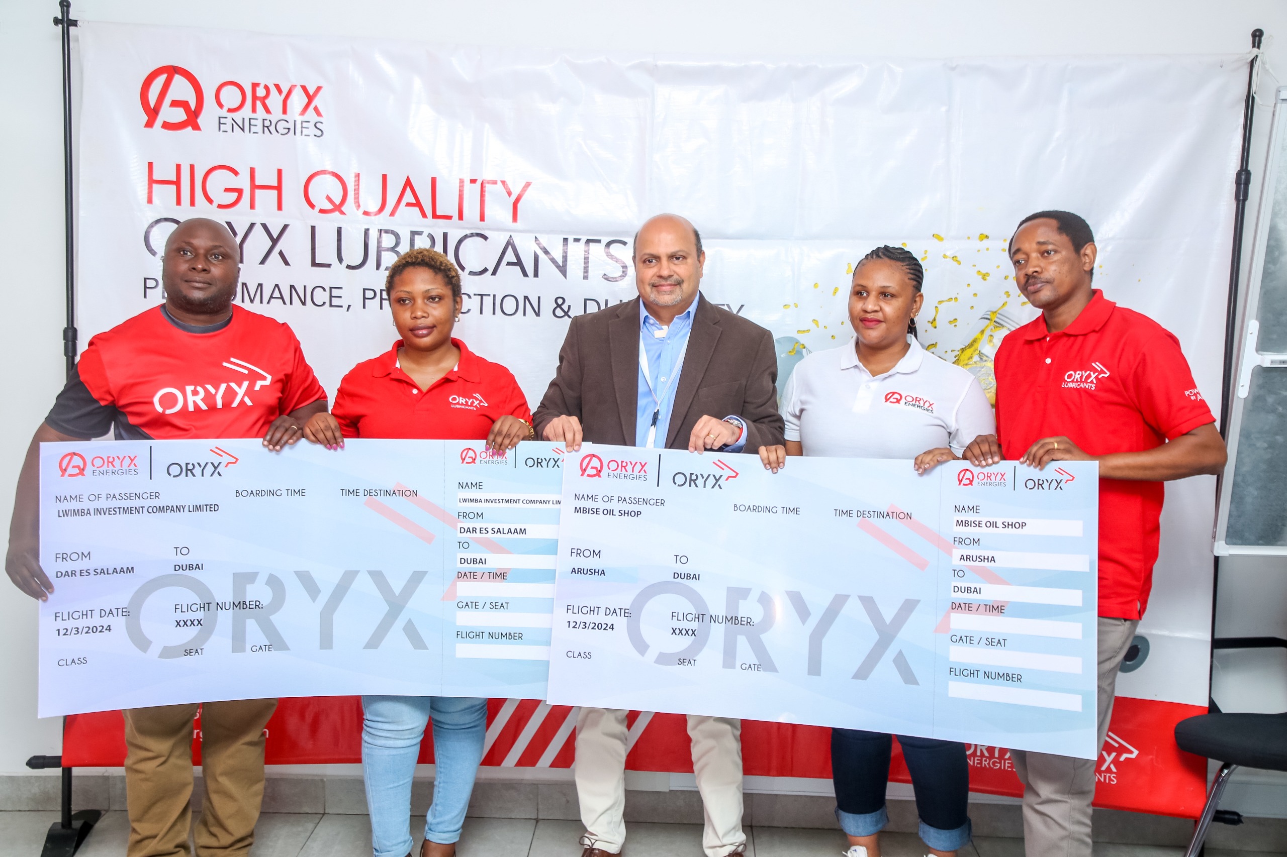 Walioshinda Shindano La Wauzaji Bora Vilainishi Vya Oryx Wakabidhiwa Tiketi Kwenda Dubai - Global Publishers