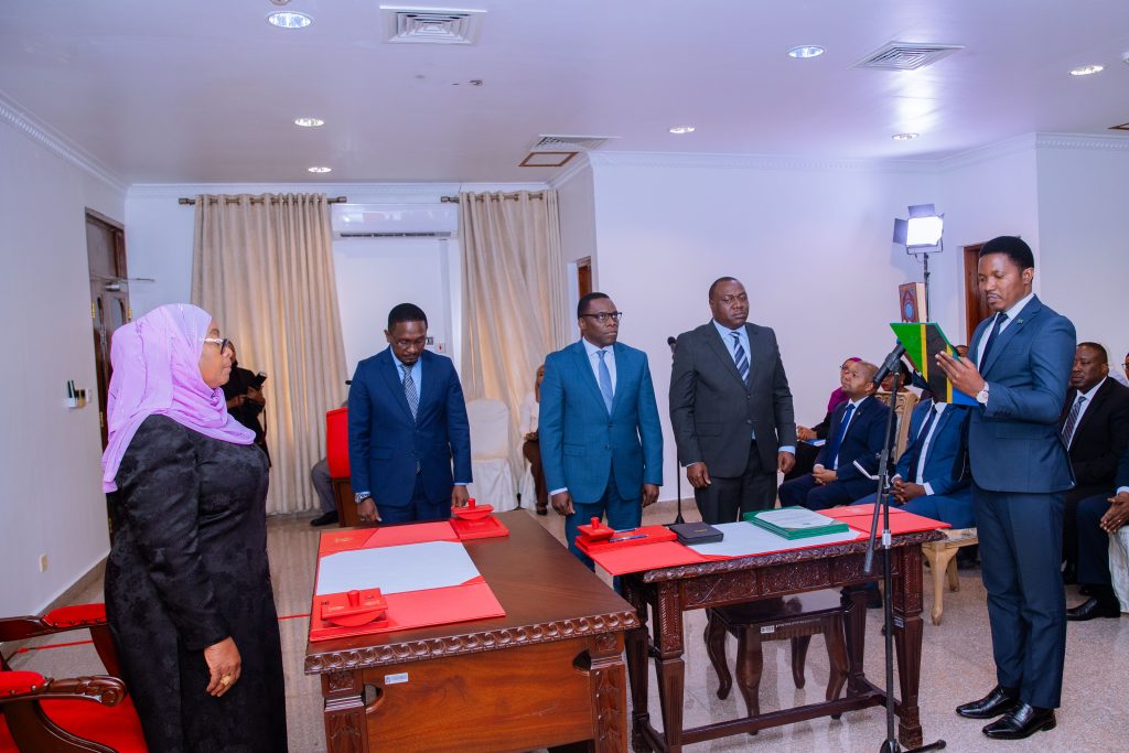 Rais Samia Awaapisha Viongozi Aliowateua - Global Publishers