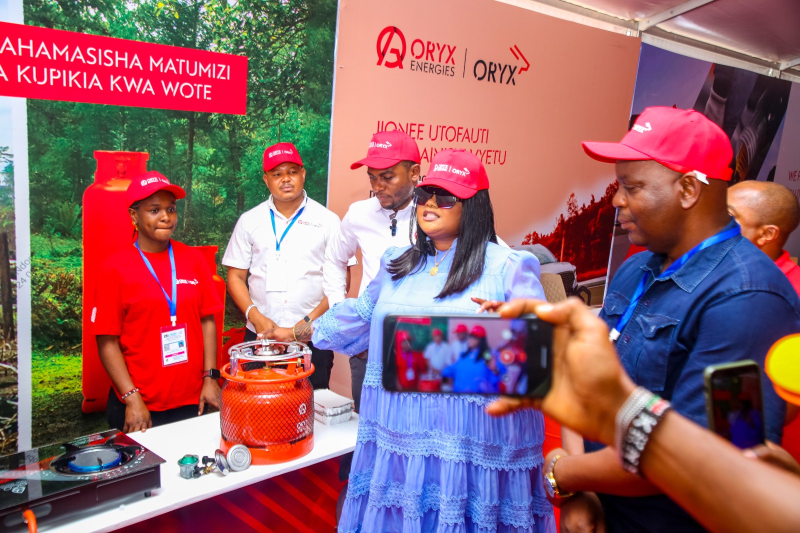 Shilole ‘Siyo Mwenzetu Tena’, Alamba Shavu Kupitia Mama Lishe - Global Publishers