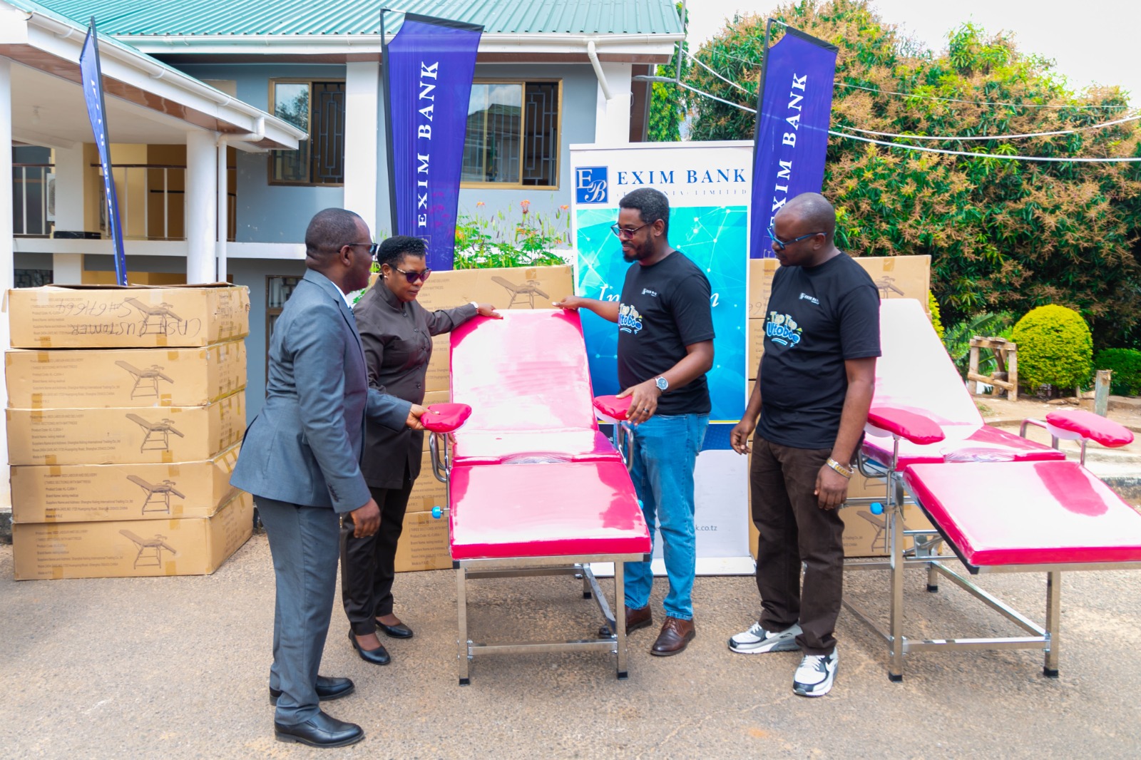 Exim Bank Tanzania Yatoa Vitanda vya Wajawazito Mkoani Morogoro - Global Publishers