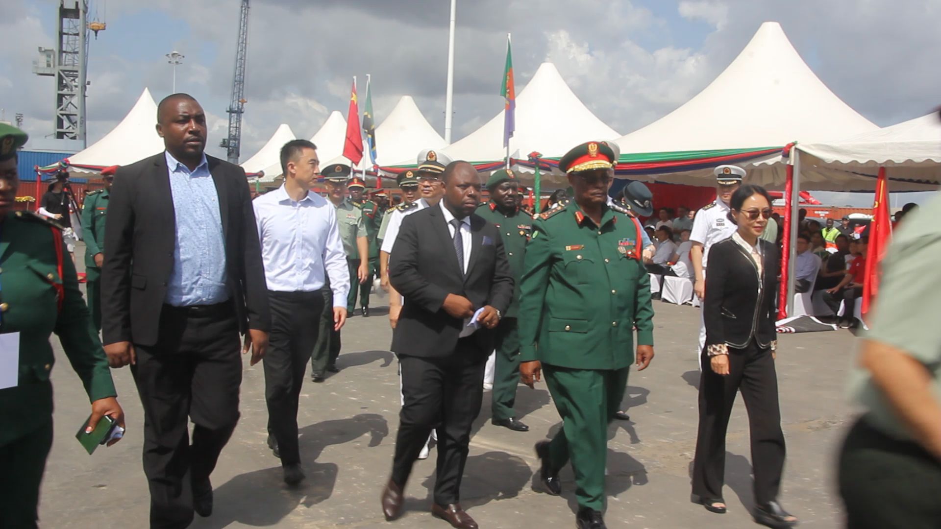 RC Chalamila Apokea Melivita Ya Matibabu Ya Jeshi China Maarufu Kwa Jina la ‘Peace Ark’ - Global Publishers