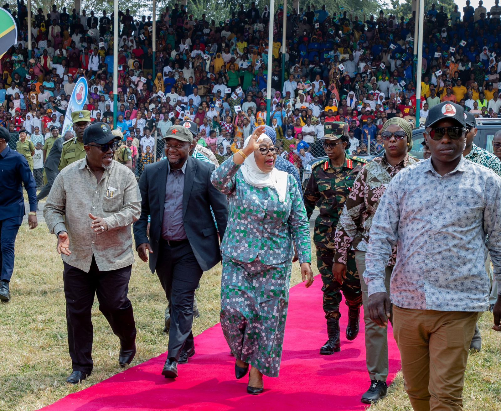 Mama Kaiteka Morogoro na Kakonga Moyo  Taifa - Global Publishers