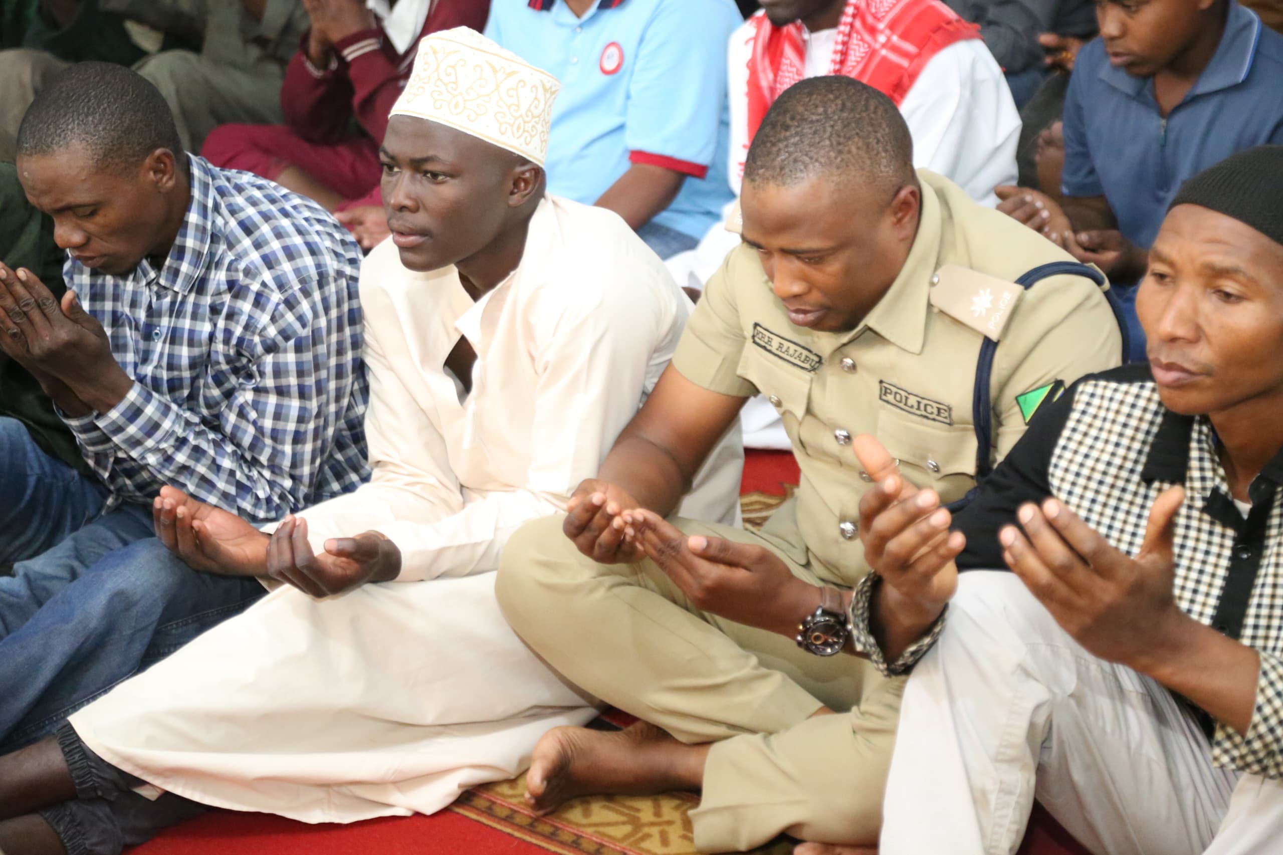 Dawati la Elimu ya Usalama Barabarani yawafikia Waumini wa Ngarenaro - Global Publishers