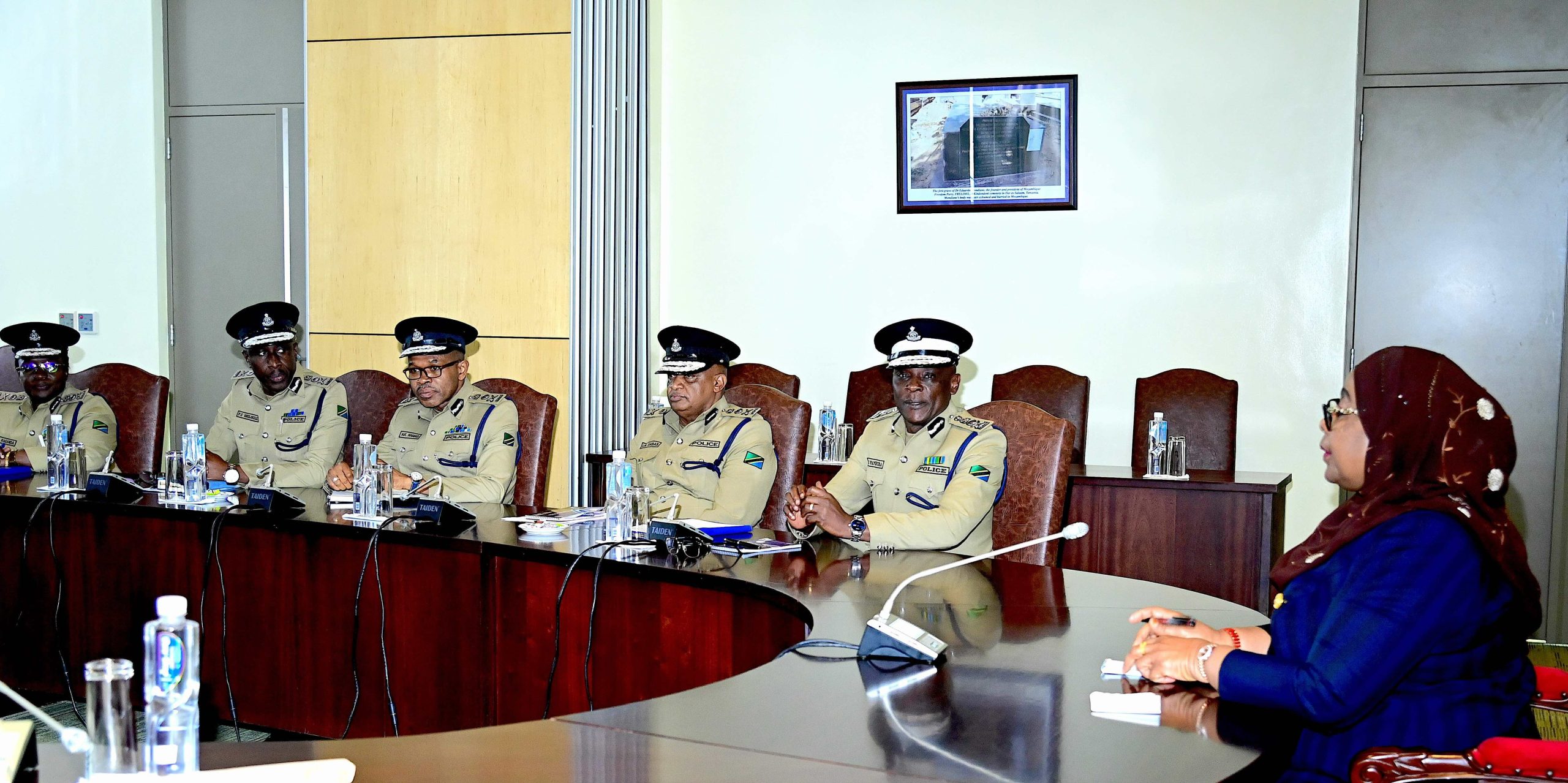 Rais Dkt. Samia akutana na IGP pamoja na Makamishna wa Jeshi la Polisi Tanzania - Global Publishers