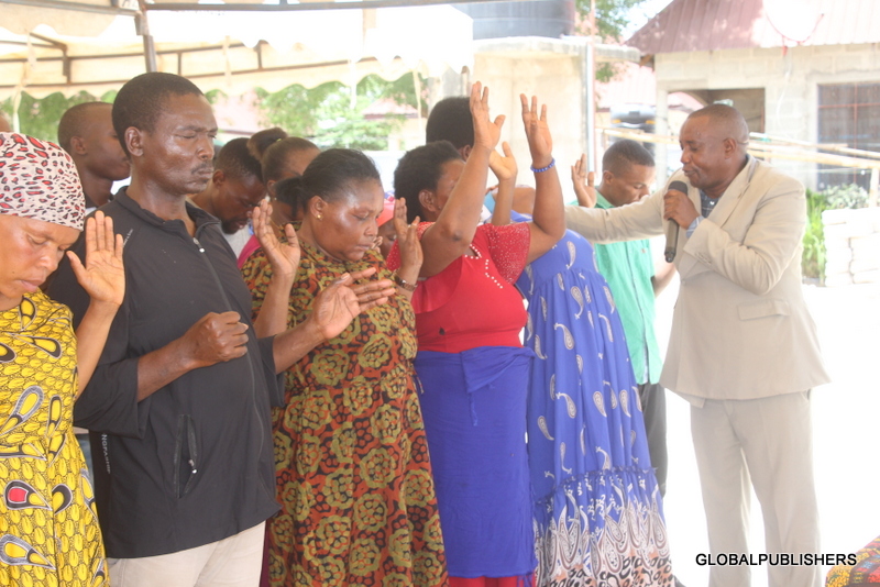 Uponyaji Kwa Wenye Shida Mbalimbali Waanza Kwa Kasi Buza Kwa Lulenge - Global Publishers